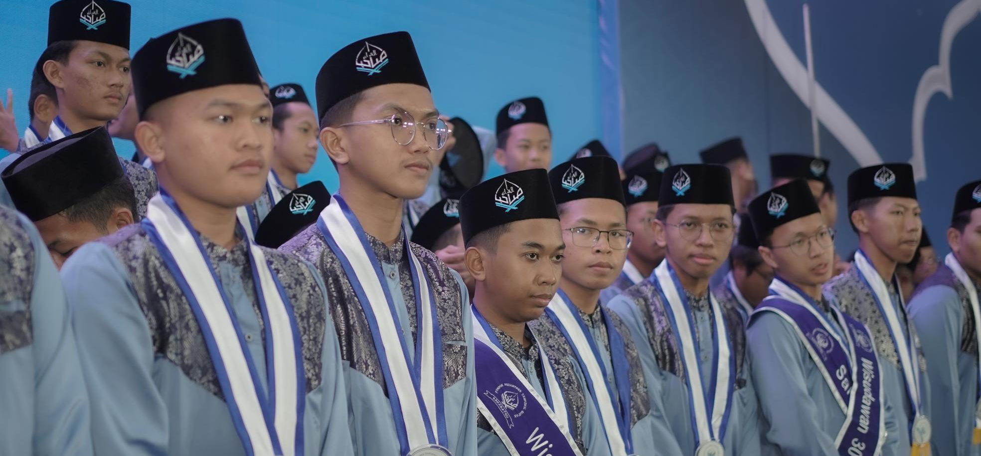 SahabatQu Background